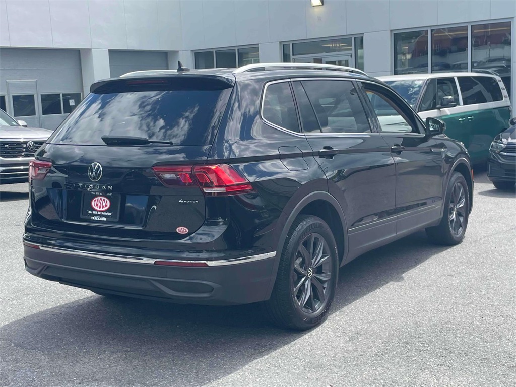 2024 Volkswagen Tiguan SE Wolfsburg Edition photo 4