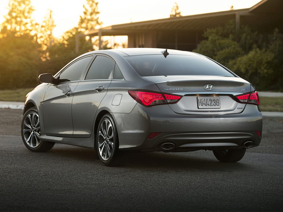2014 Hyundai Sonata SE's photo