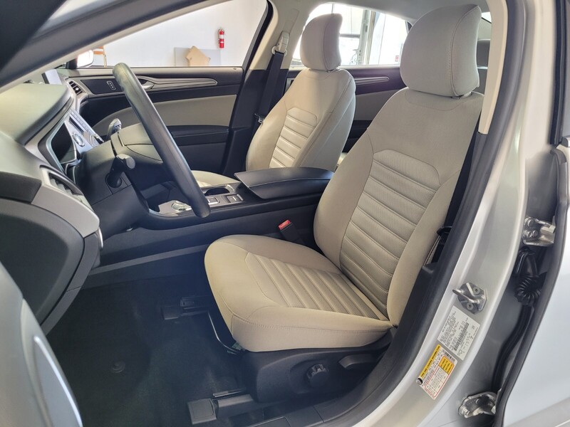 2018 Ford Fusion Hybrid S photo 4