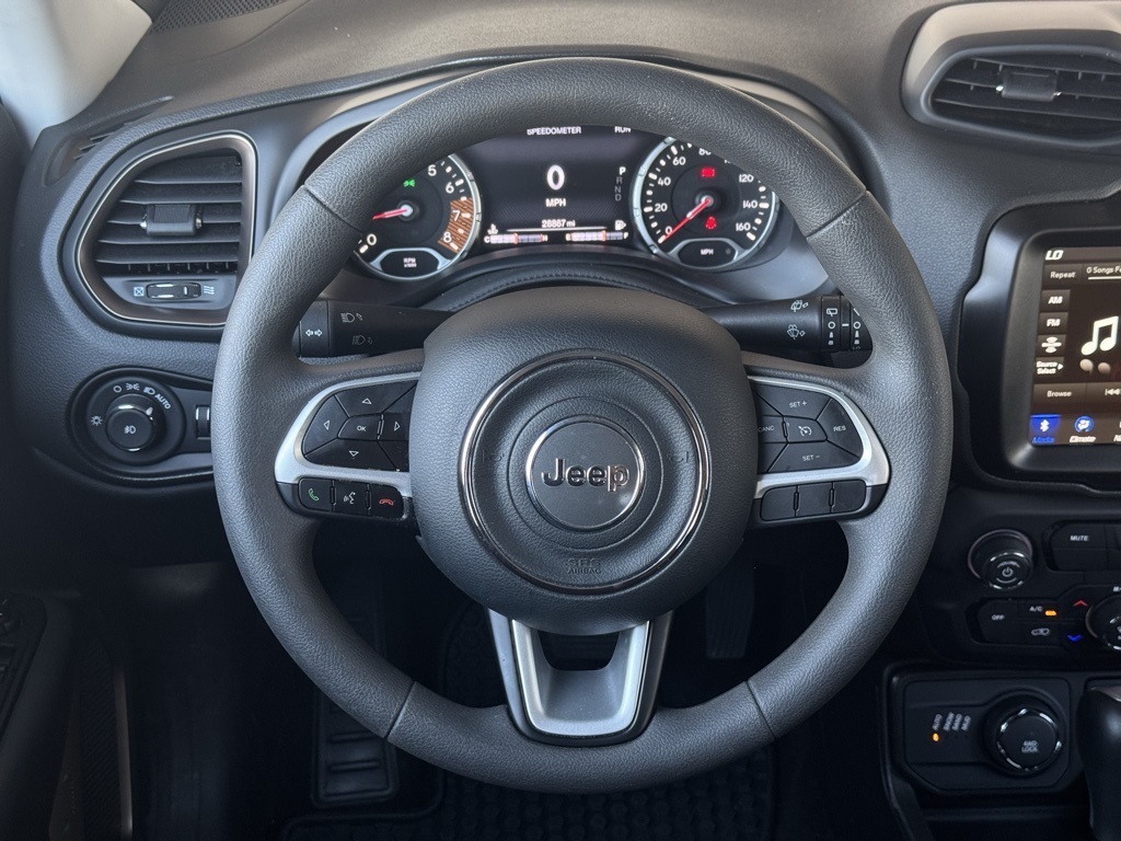 2023 Jeep Renegade Latitude Upland photo 16