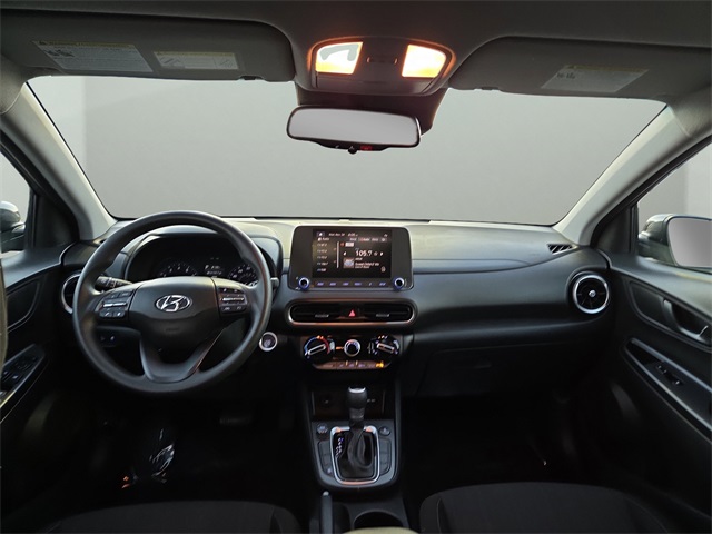 2023 Hyundai Kona SEL photo 2