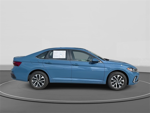 2025 Volkswagen Jetta 1.5T S photo 3