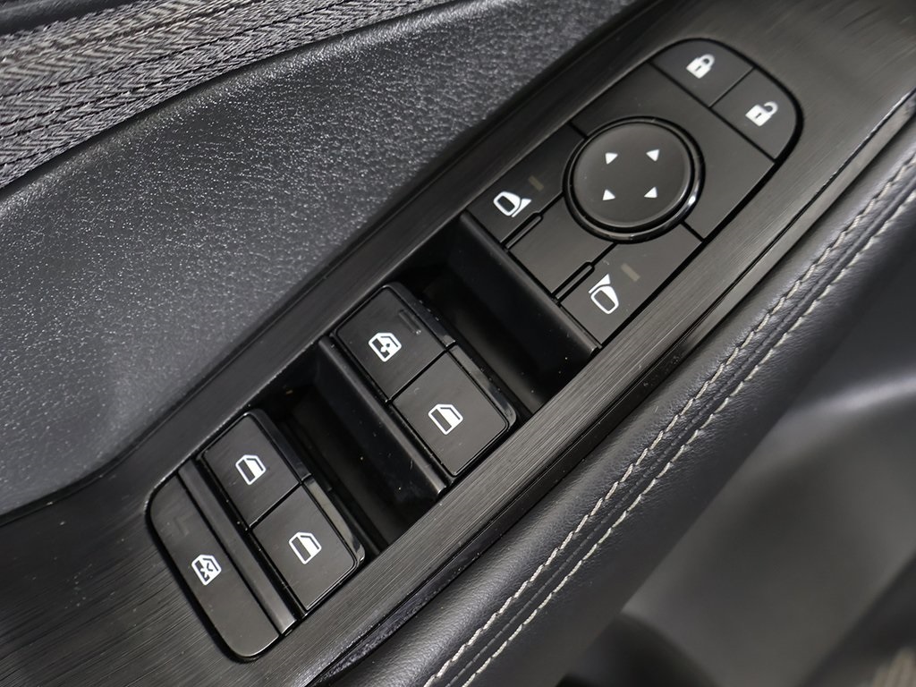 2022 Nissan Rogue SV photo 29