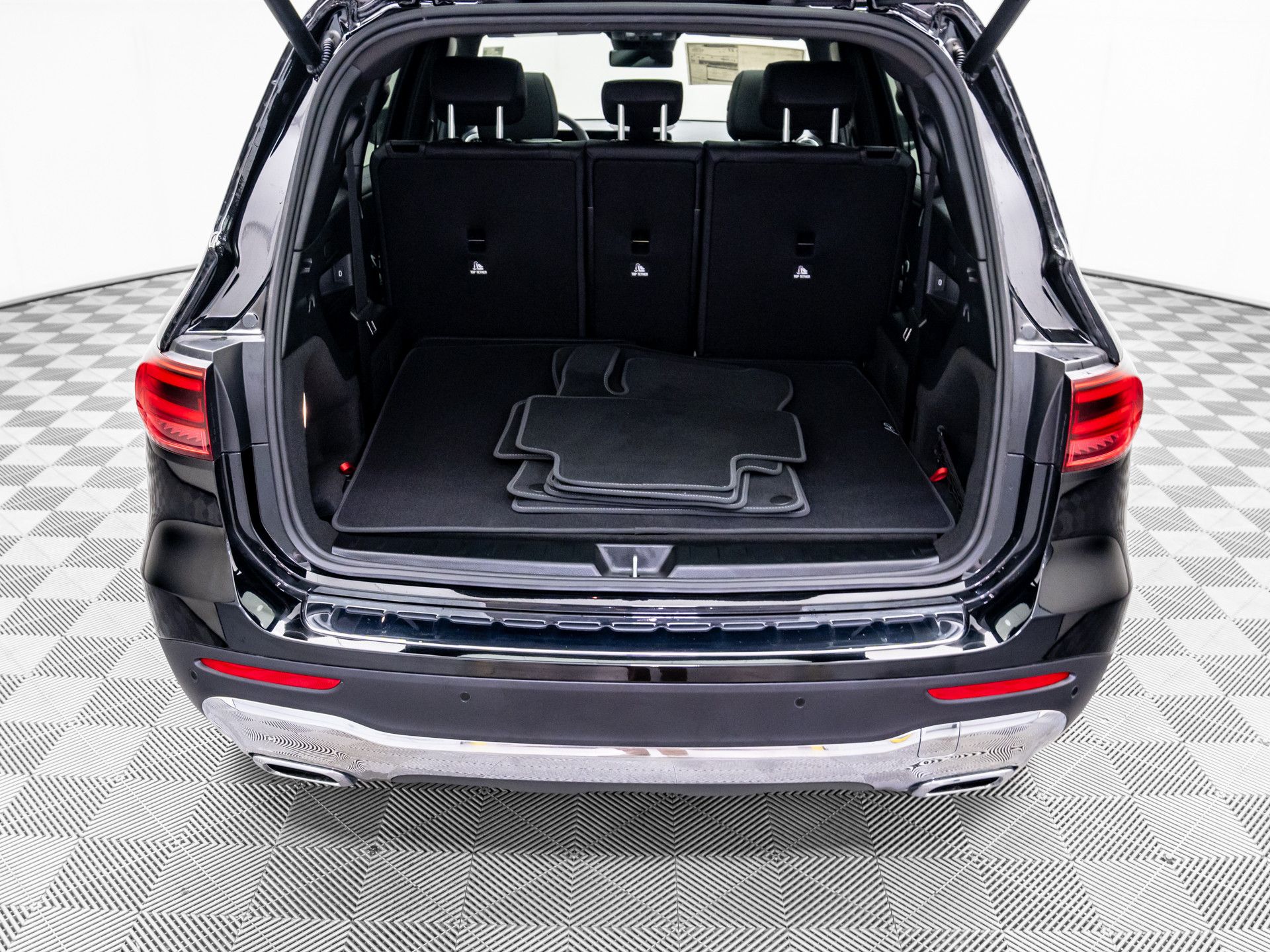 2025 Mercedes Benz GLB 250 4MATIC photo 28