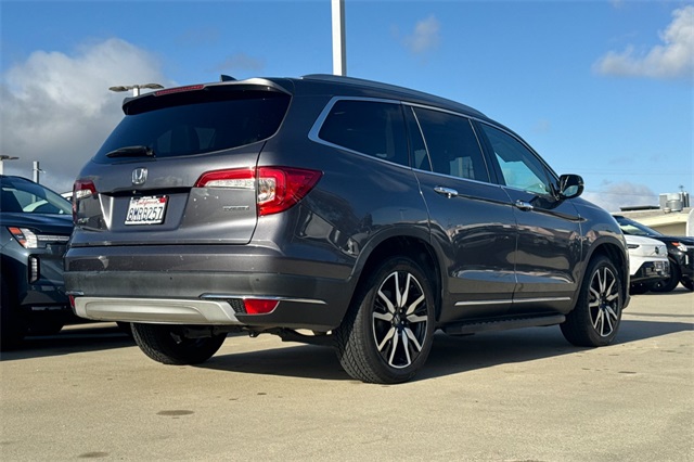 2019 Honda Pilot Touring photo 3