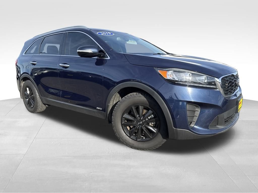 2019 Kia Sorento LX's photo