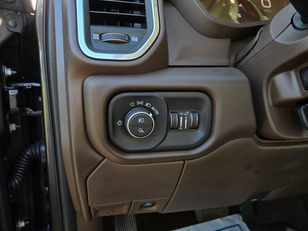 2025 Ram 2500 Laramie photo 11