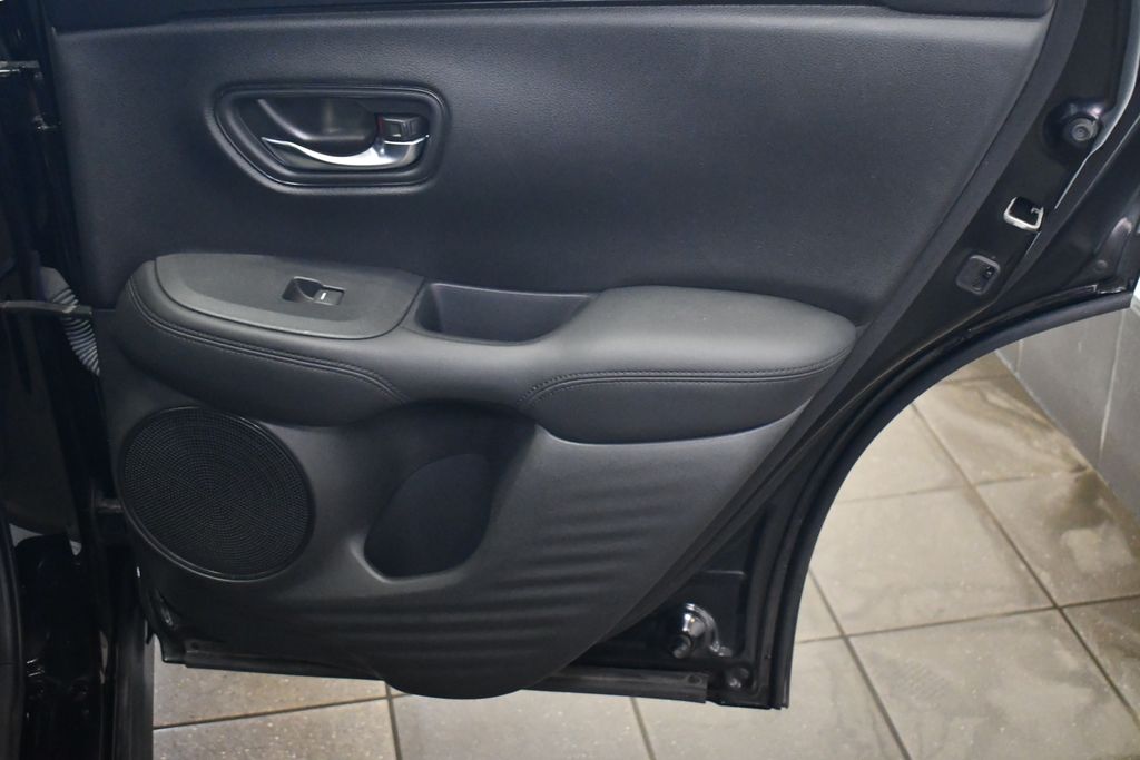 2023 Honda HR-V LX photo 24