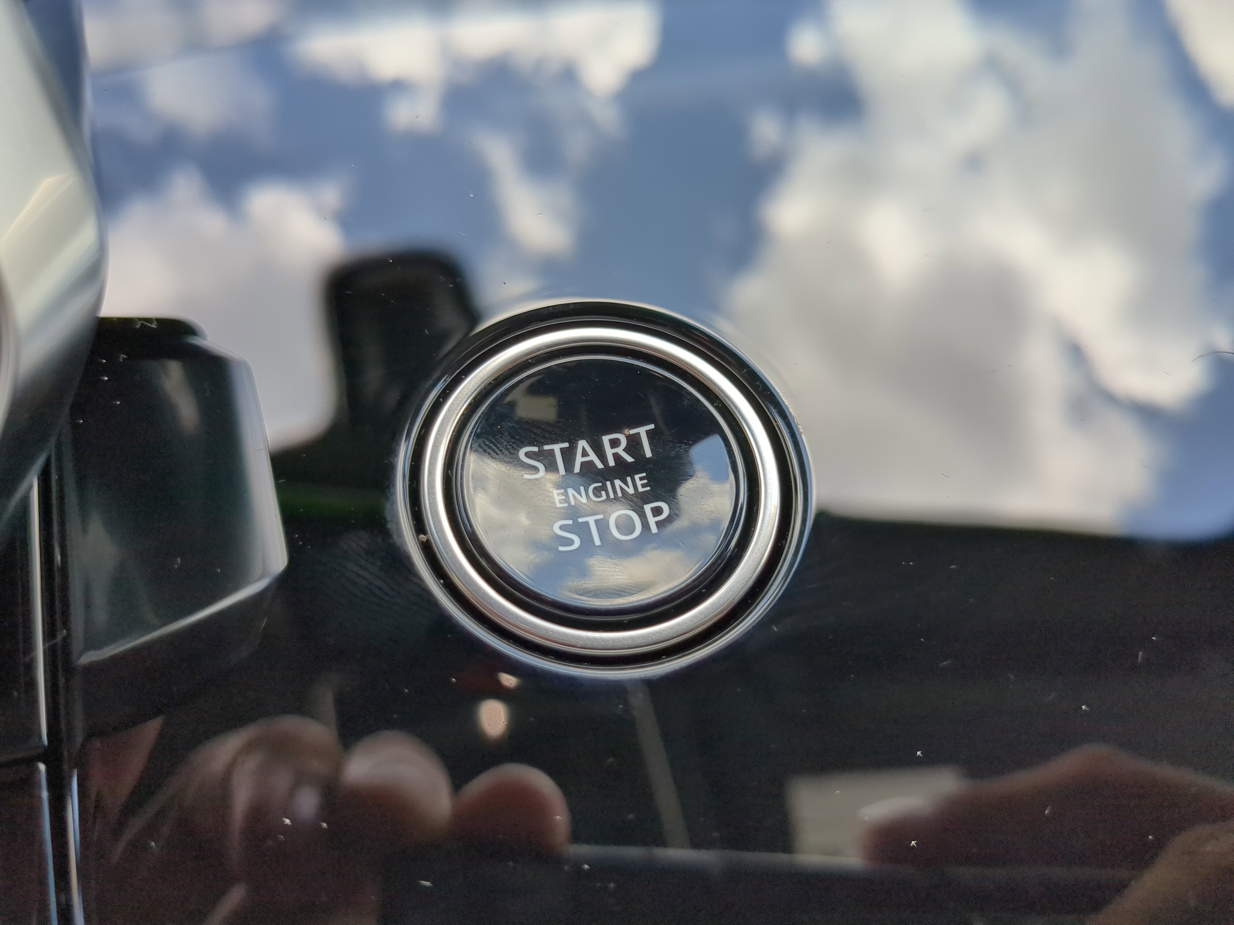 2025 Land Rover Range Rover Sport SE photo 16