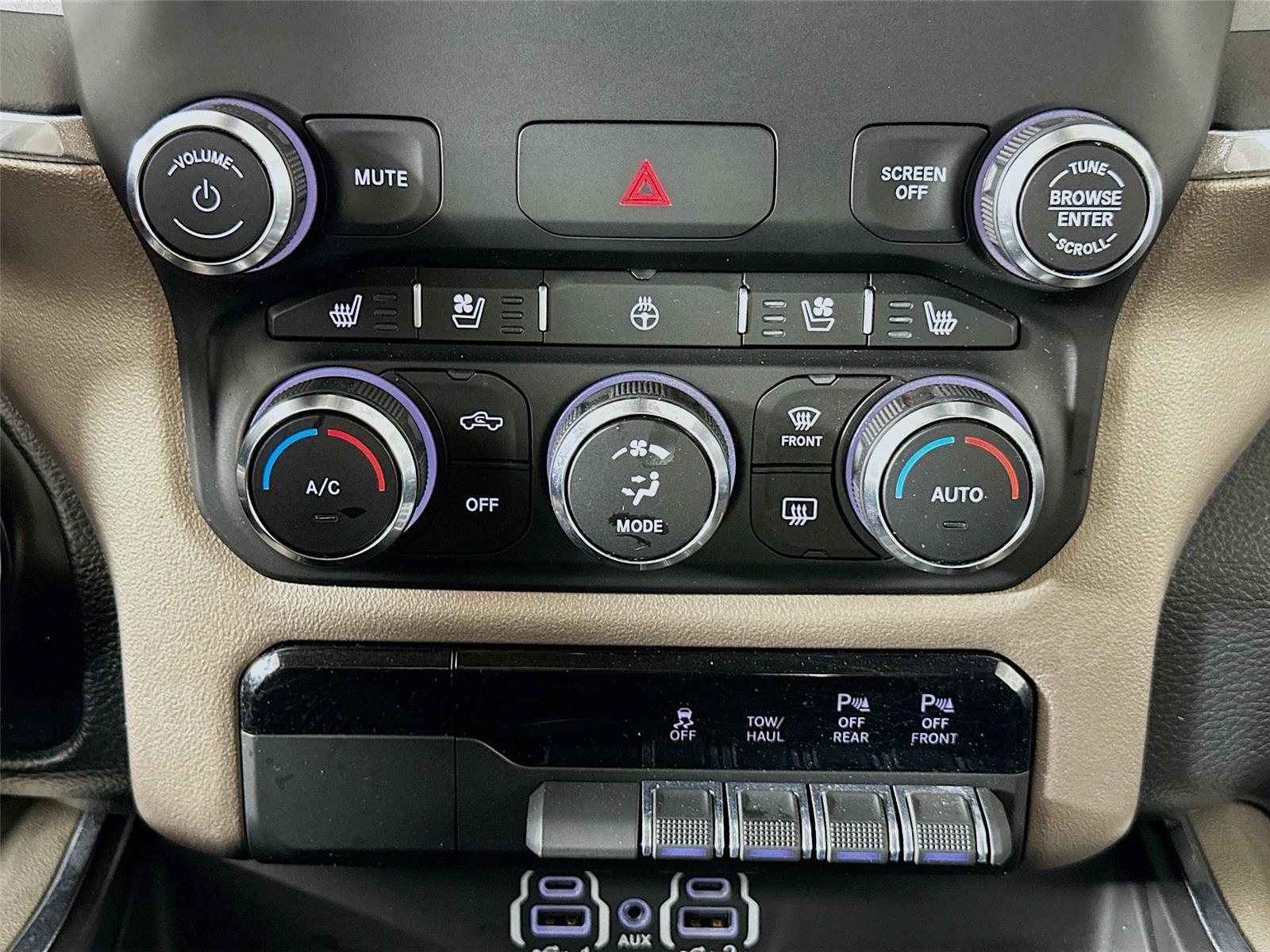 2020 Ram 1500 Laramie photo 15