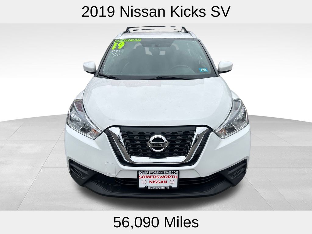 2019 Nissan Kicks SV photo 2