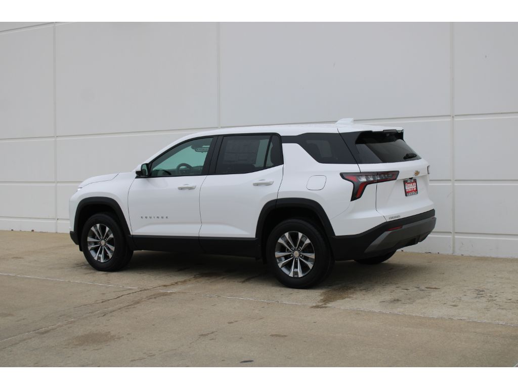 2026 Chevrolet Equinox LT photo 3