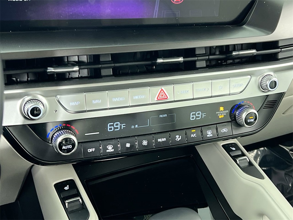 2025 Kia Telluride S photo 20