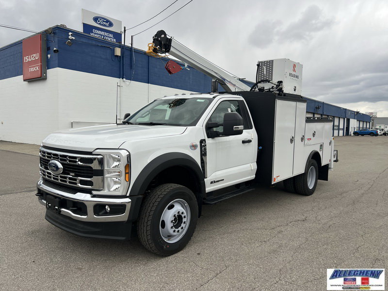 2025 Ford F-600 Super Duty Chassis Cab XL's photo