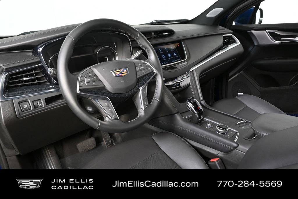 2025 Cadillac XT5 Premium Luxury photo 4