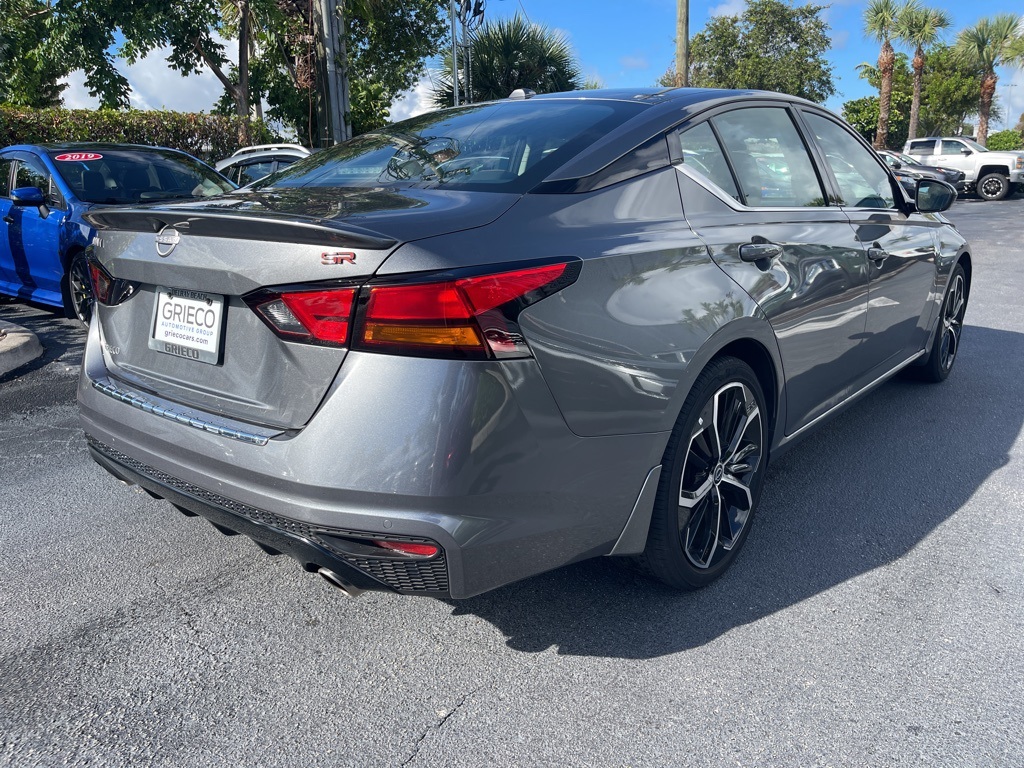 2023 Nissan Altima 2.5 SR photo 3
