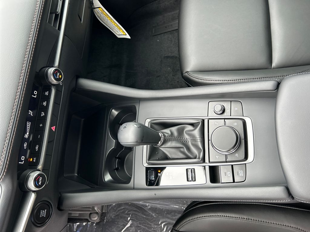 2026 Mazda Mazda3 2.5 Select Sport Base photo 14