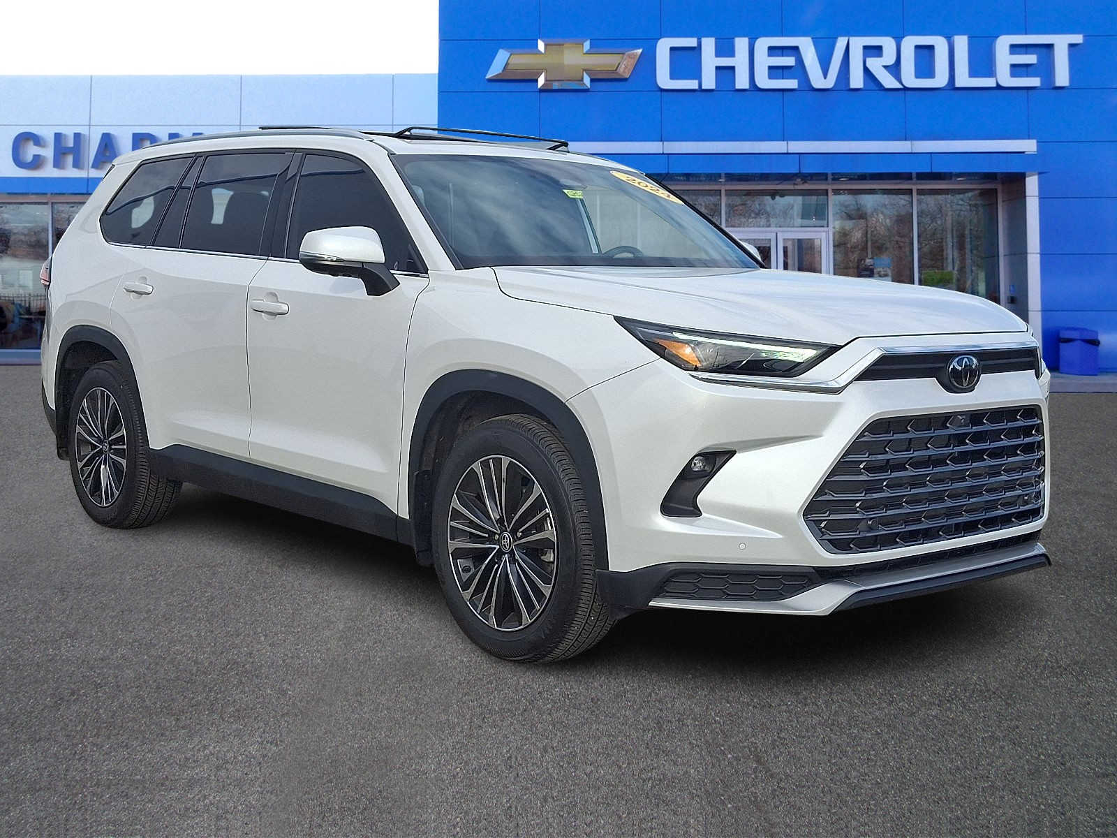 2024 Toyota Grand Highlander Platinum's photo