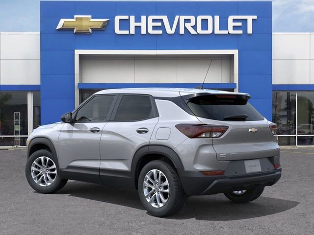 2026 Chevrolet Trailblazer LS photo 2