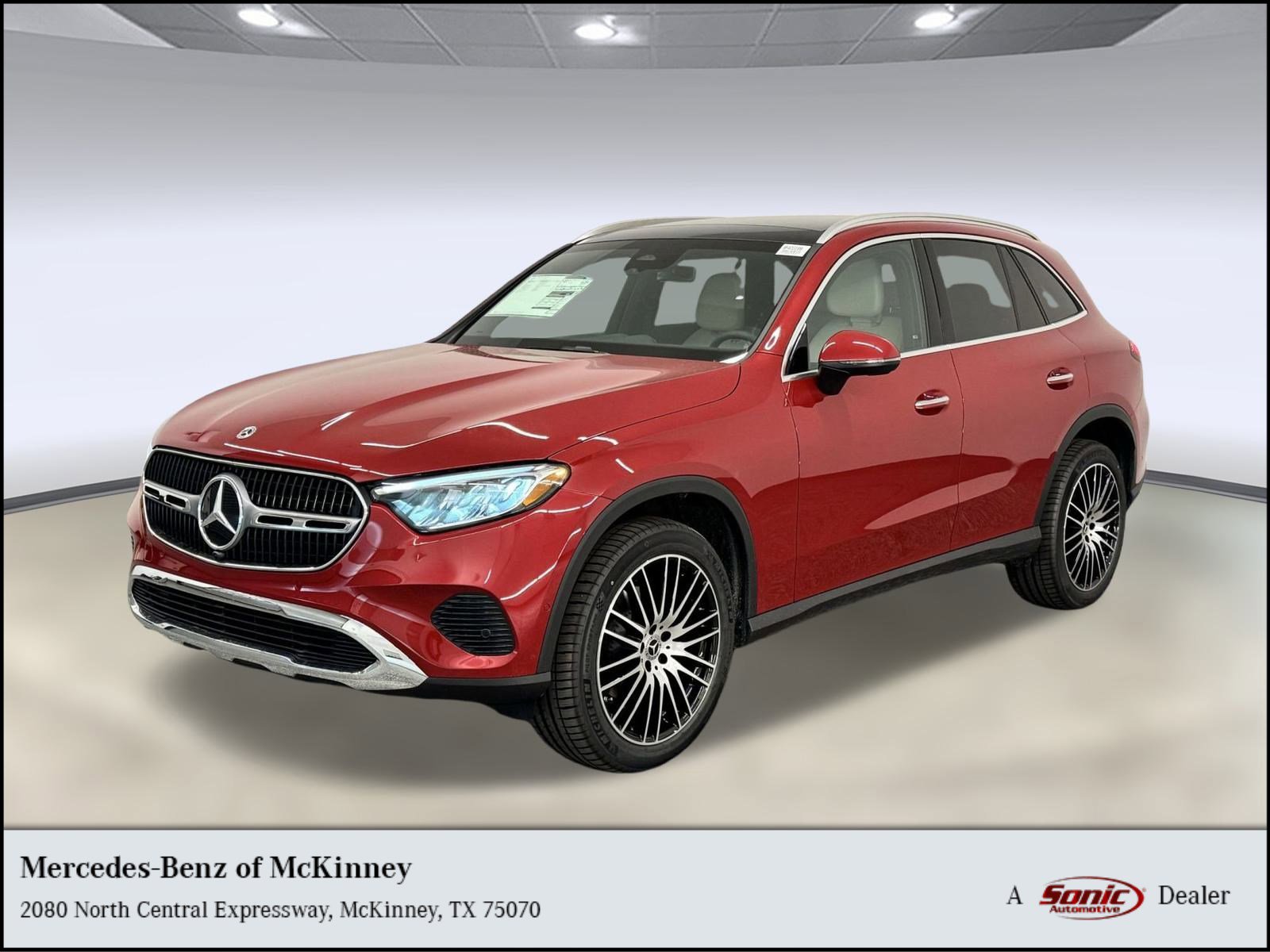 2025 Mercedes-Benz GLC Base's photo