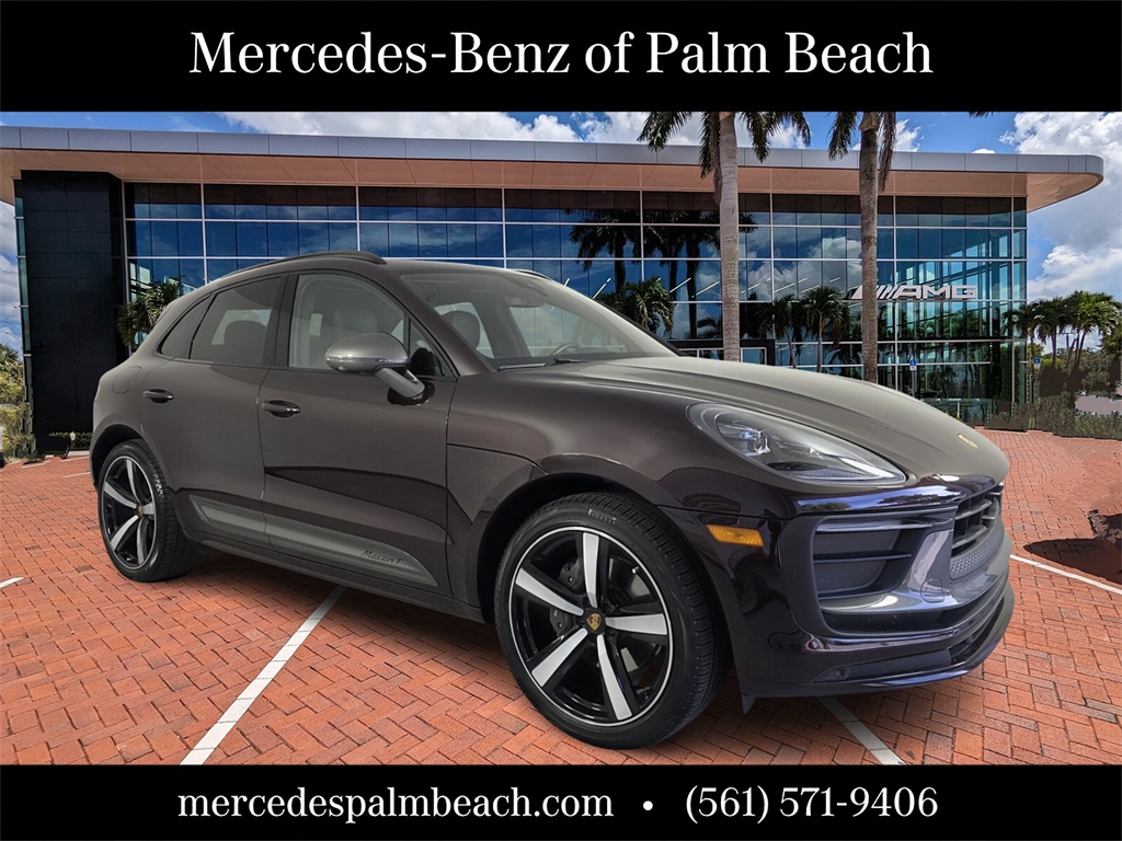 2023 Porsche Macan T's photo