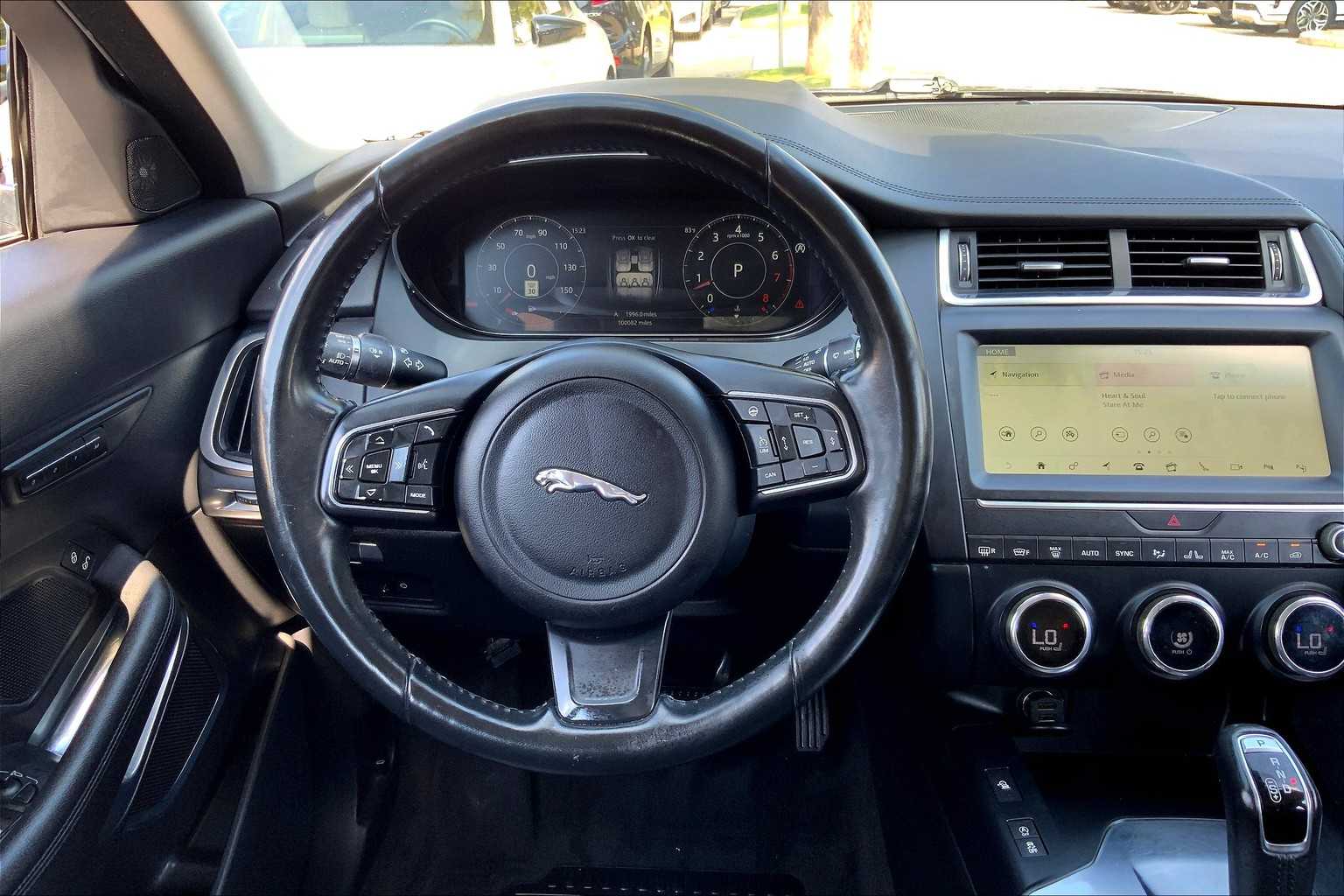 2018 Jaguar E-PACE SE photo 5