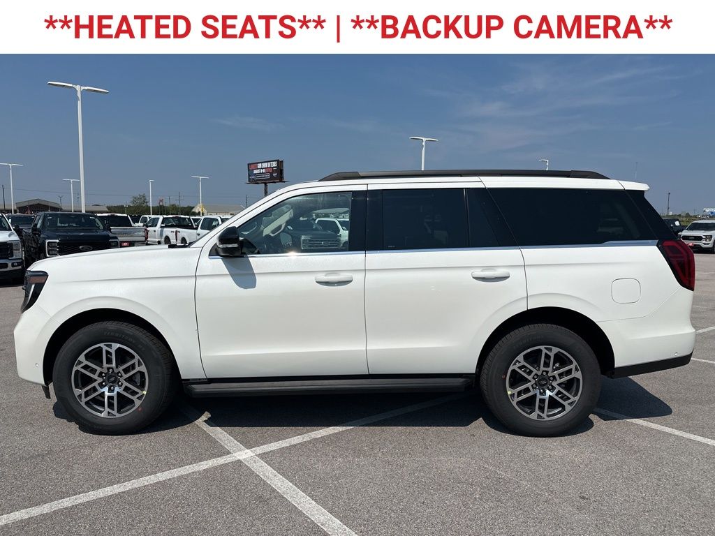 2025 Ford Expedition photo 4