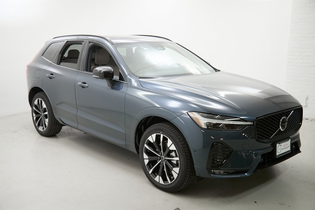 2026 VOLVO XC60 - Image 3