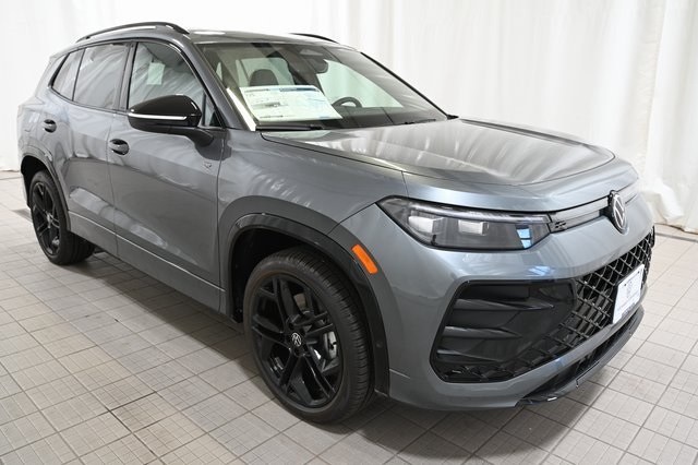 2025 Volkswagen Tiguan SE R-Line Black photo 13