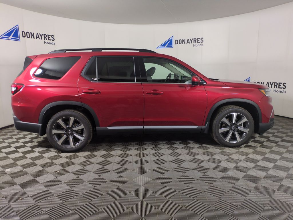 2025 Honda Pilot Touring photo 6