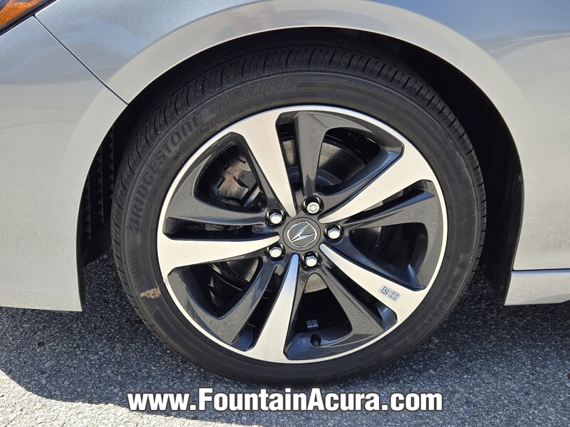 2025 Acura TLX Technology photo 3