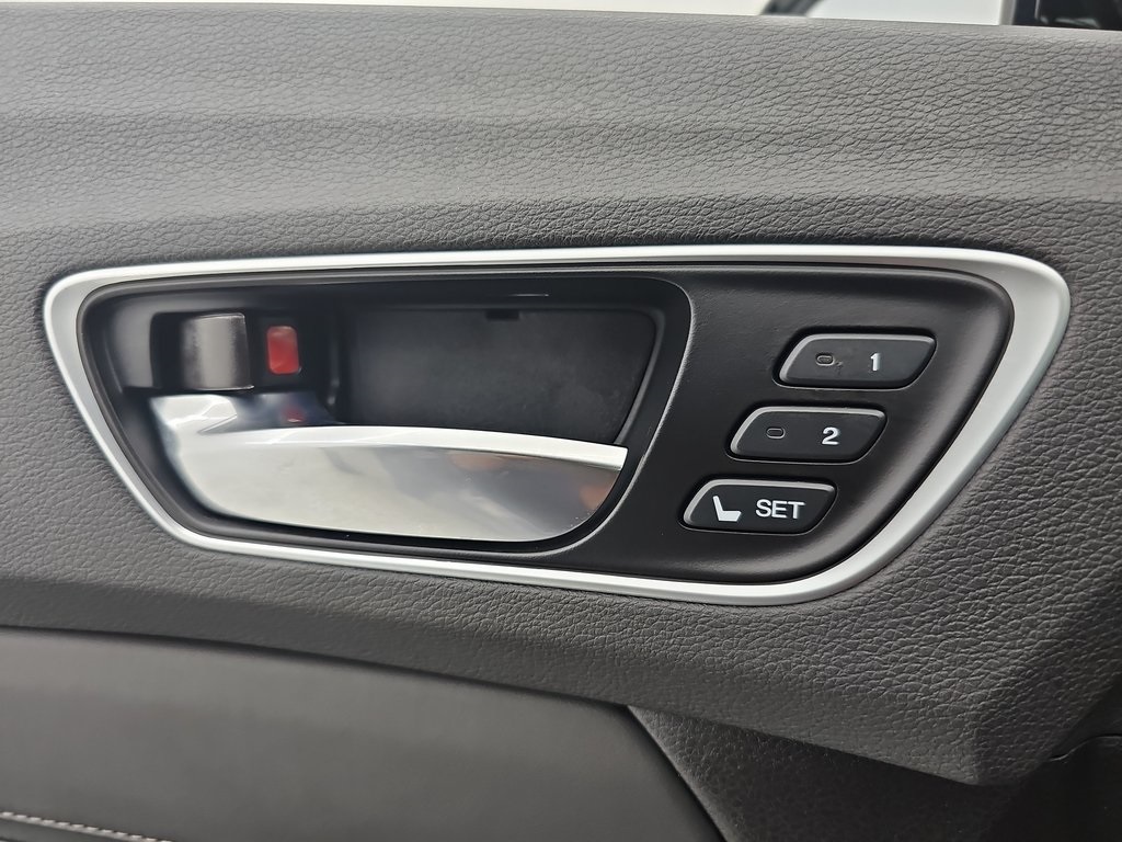 2020 Acura TLX 2.4L Base photo 31
