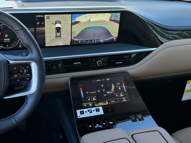 2025 Infiniti QX80 Sensory photo 23