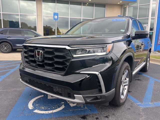 2024 Honda Pilot EX-L photo 2