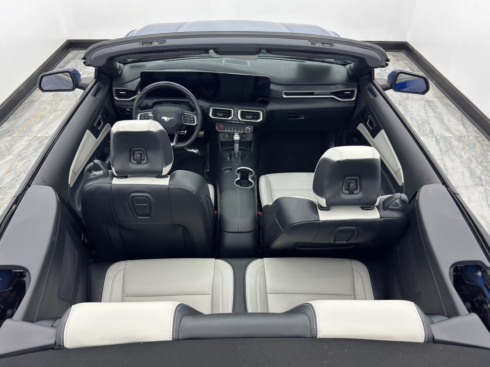 2024 Ford Mustang EcoBoost Premium photo 17