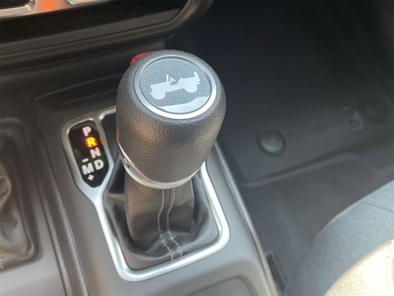 2025 Jeep Wrangler Sport S photo 21