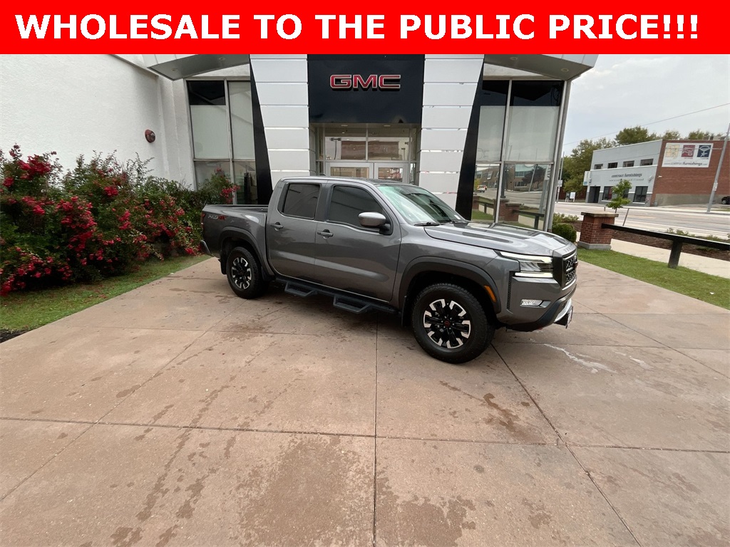 2023 Nissan Frontier PRO-4X's photo