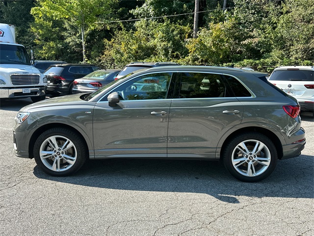 2023 Audi Q3 Premium Plus S line photo 4