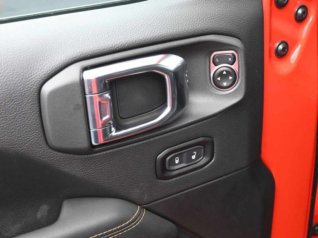 2025 Jeep Gladiator Sport photo 18