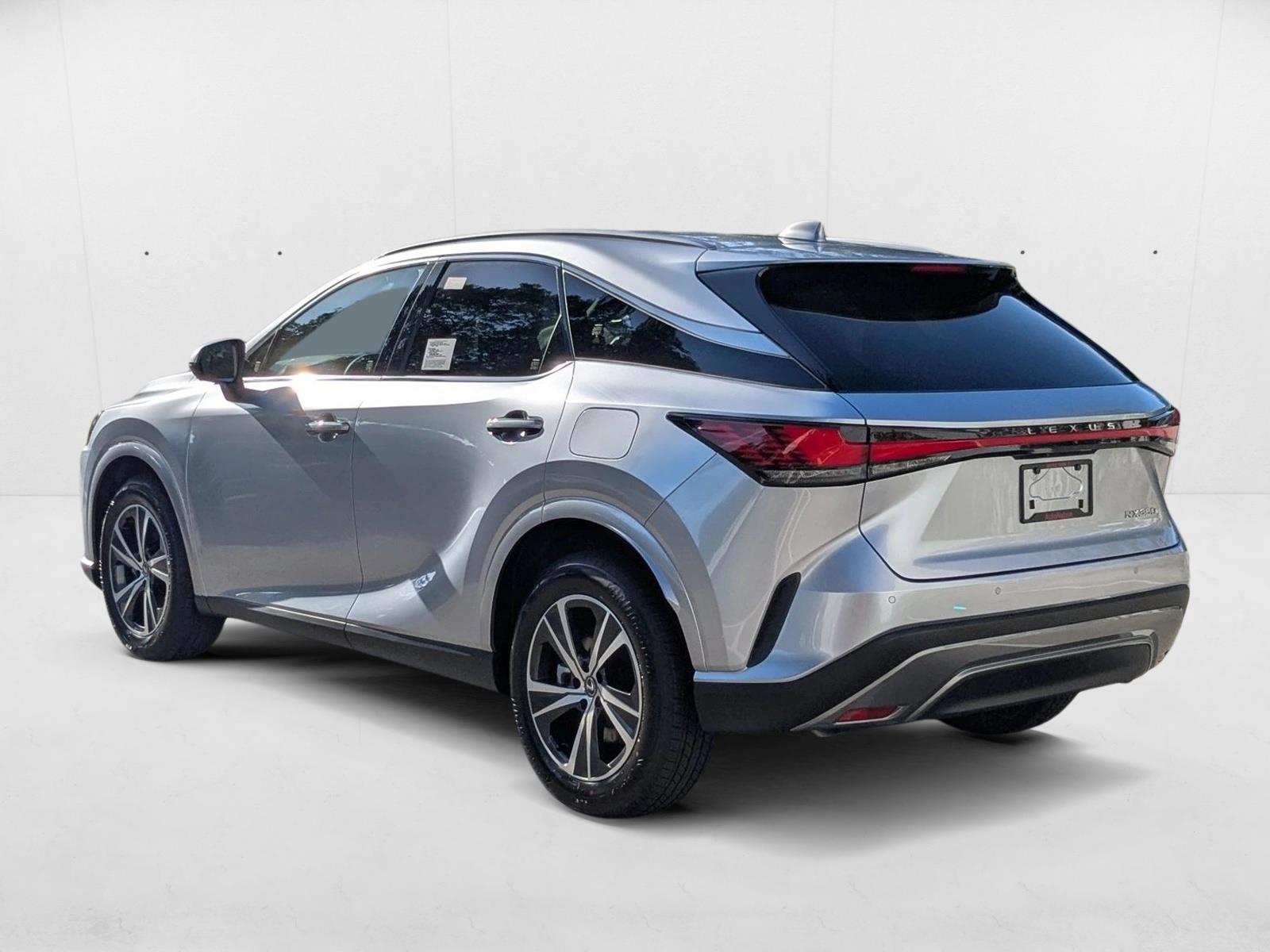2025 Lexus RX photo 8