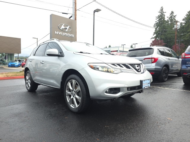 2013 Nissan Murano LE photo 2