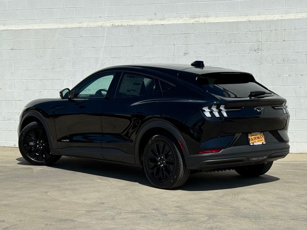 2025 Ford Mustang Mach-E Select photo 4