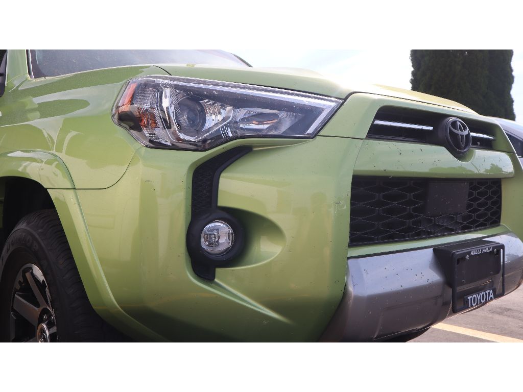 2023 Toyota 4Runner TRD Off-Road Premium photo 4