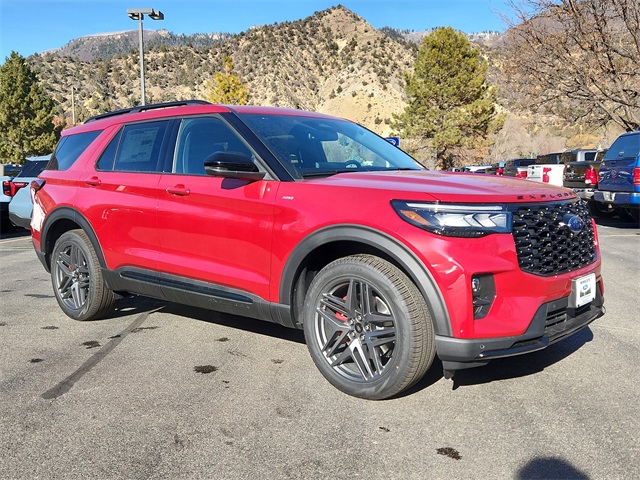 2026 Ford Explorer ST-LINE's photo