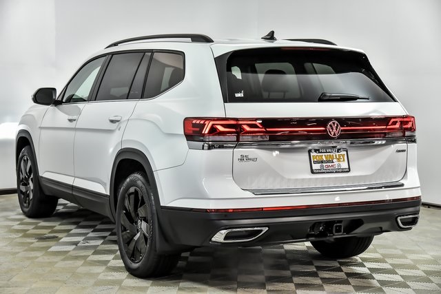 2026 Volkswagen Atlas SE Technology photo 2