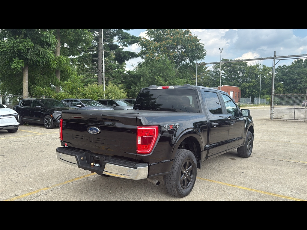 2022 Ford F-150 XL photo 3