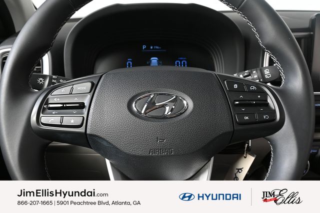 2023 Hyundai Venue SEL photo 6