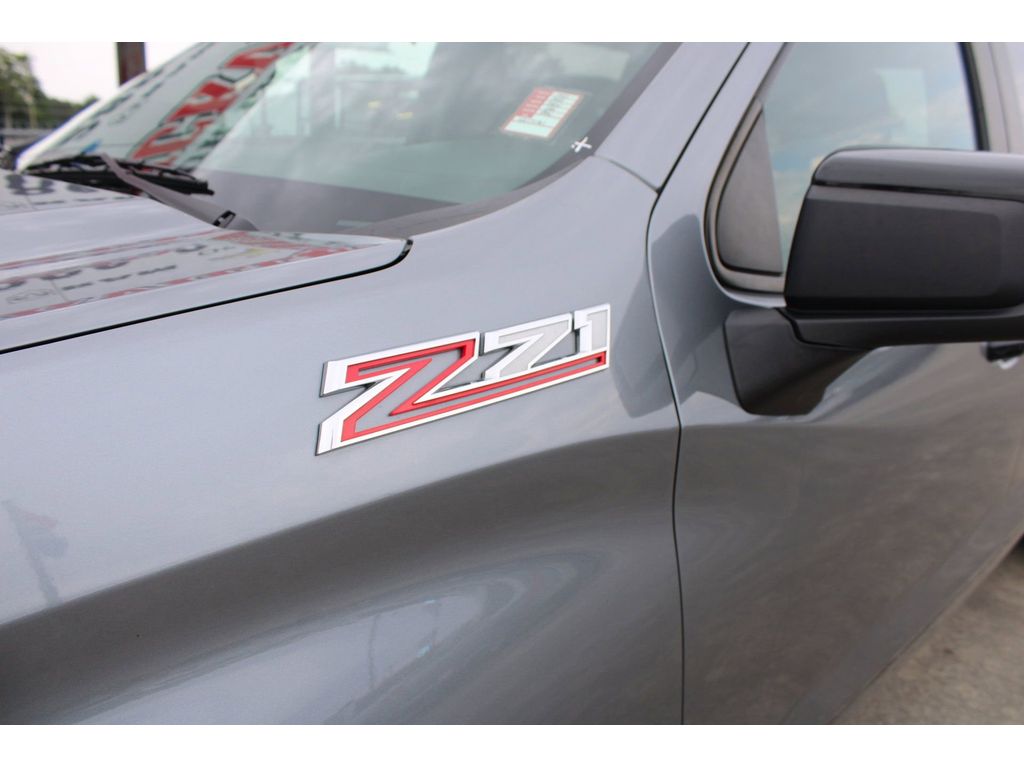 2022 Chevrolet Silverado 1500 LT Trail Boss photo 3