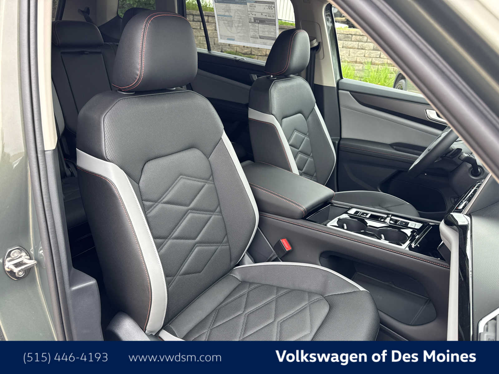 2025 Volkswagen Atlas Peak Edition SE photo 11
