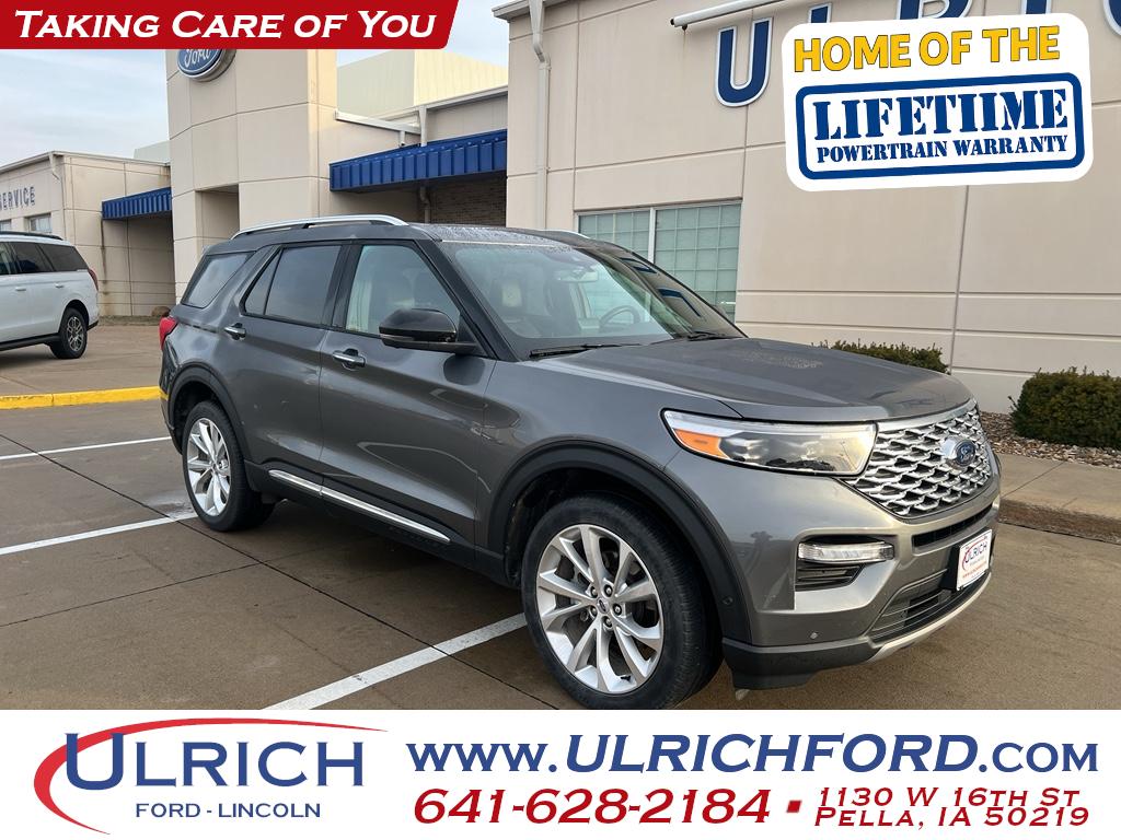 2023 Ford Explorer Platinum's photo